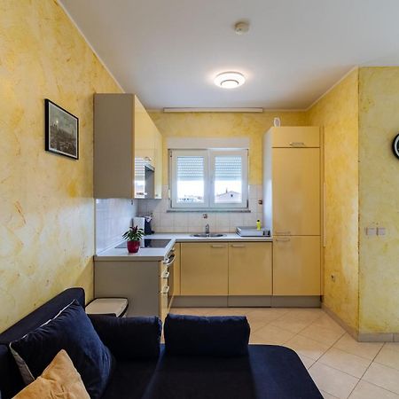 Apartment Ben1 Pula Ngoại thất bức ảnh